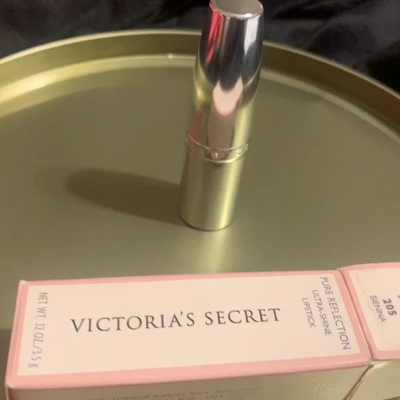 PURE REFLEXION SIENNA LIPSTICK 205 VICTORIA SECRET